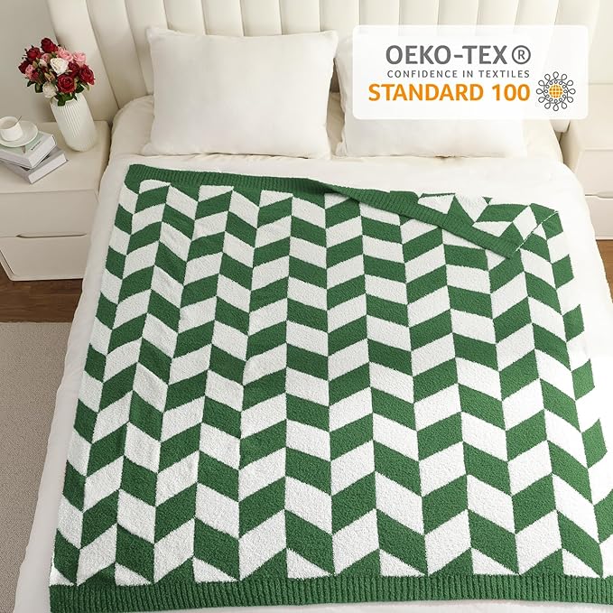 Snuggle Sac Christmas Green Throw Blanket for Couch, Super Soft Christmas Blankets Cozy Knit Fuzzy Plush Lightweight Throws for Sofa, Bed, Chevron Green,50x60 inches