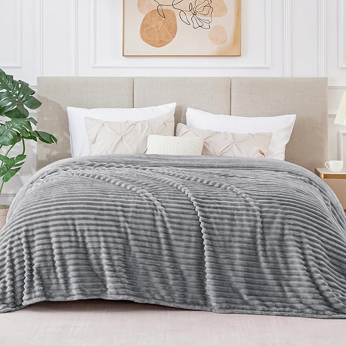 BEDELITE Fleece Blanket Queen Size – 3D Ribbed Jacquard Soft and Warm Decorative Fuzzy Blankets – Cozy, Fluffy, Plush Lightweight Throw Blankets for Couch, Bed, Sofa(Grey, 90x90 inches)
