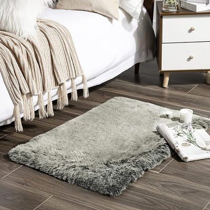Ashler Home Deco Faux Fox Fur Area Rug, Green White Brown Fluffy, 2x3 ft, High Pile, Rectangular, Indoor, Animals Theme, Portable, Sturdy, Spot Clean Only