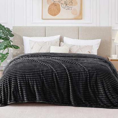 BEDELITE Fleece Blanket King Size – 3D Ribbed Jacquard Soft and Warm Decorative Fuzzy Blankets – Cozy, Fluffy, Plush Lightweight Throw Blankets for Couch, Bed, Sofa(Black, 108x90 inches)