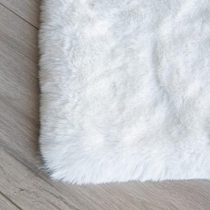 ORINOVA White Faux Fur Rug 5x7 Rugs for Living Room Shag Washable Area Rug Fuzzy Rugs for Bedroom Girl Room Decor Rectangle Rug