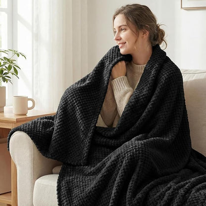 Exclusivo Mezcla Fleece Bed Blanket Twin Size, Super Soft and Warm Blankets for Couch, Sofa and Bed Waffle Textured, Cozy, Fuzzy and Lightweight (Black, 60x80 inches)