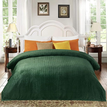 inhand Fleece Blanket for Bed, Super Soft Flannel Cozy King Bed Blanket for Adults, Washable Lightweight Fuzzy Bed Blanket for Office Sofa, Warm Plush Blankets for All Season (90"×108", Green)