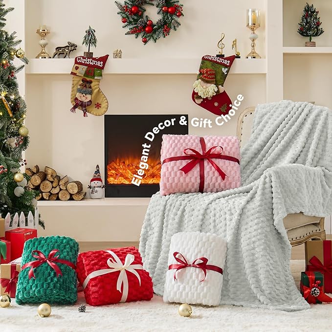 BEDELITE Fleece Blanket Twin for Bed Couch, 3D Jacquard Decorative Light Grey Throw Blanket, Soft and Cozy Warm Plush Fuzzy Blanket All Seasons Suitable, 60x80Inches