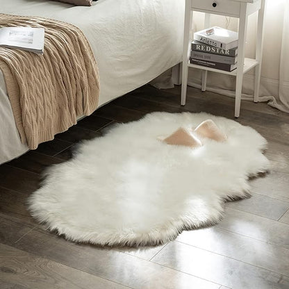 MIULEE Luxury Soft Fluffy Area Rug 3x5 Feet, Faux Fur Sheepskin Rug Decorative Plush Shaggy Carpet for Christmas Decor Bedside Sofa Floor Nursery, White