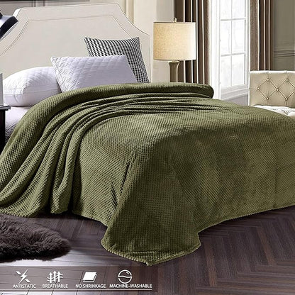 Exclusivo Mezcla Fleece Bed Blanket Queen Size, Super Soft and Warm Blankets for Couch, Sofa and Bed Waffle Textured, Cozy, Fuzzy and Lightweight (Olive Green, 90x90 Inches)