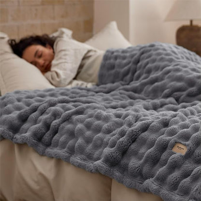 Bedsure 3D Fleece Bubble Blanket for Couch - GentleSoft Grey Throw Blanket for Sofa Bed Room Decor - Luxury Soft Cozy Gifts for Kids, Lightweight, All Seasons, Grey, 50"×60"