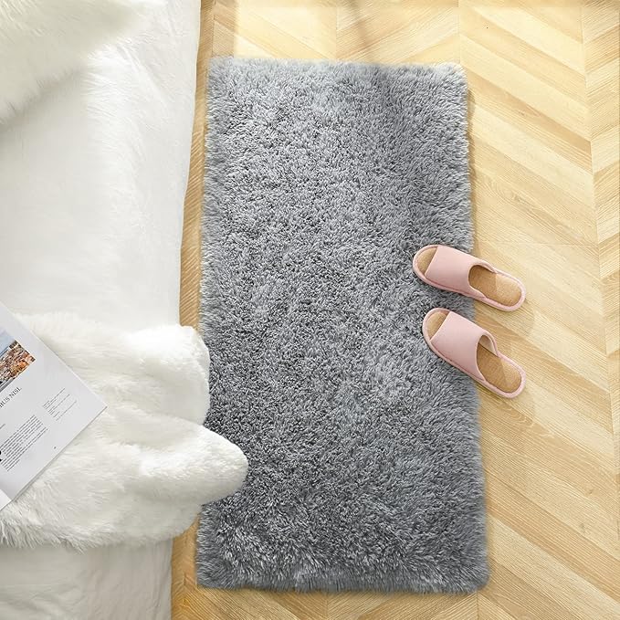 Chicrug Soft Runner Rug for Bedroom Living Room Plush Fluffy Rug 2x3 Feet, Shag Furry Runner Carpet Non Shedding for Nursery Children Kids Girls Room Home Decorative, Gery