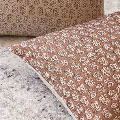 Foindtower Set of 2 Decorative Neutral Floral Print Throw Pillow Covers Vintage Farmhouse Cushion Covers Boho Home Decor for Sofa Chair Couch Bedroom Living Room,18×18 Inch,Light Orange Brown
