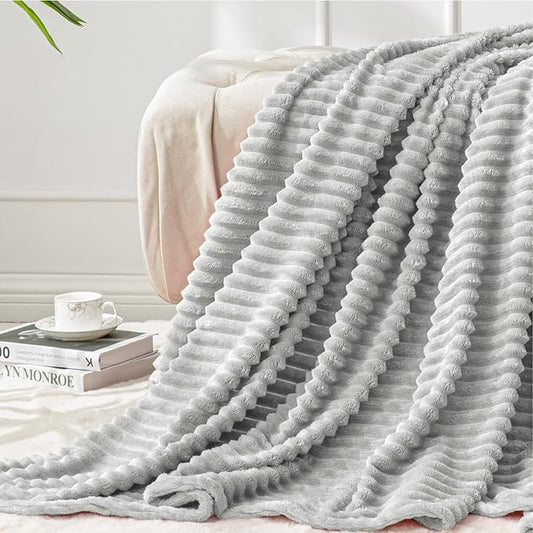 BEDELITE Fleece Blanket Twin Size – 3D Ribbed Jacquard Soft and Warm Decorative Fuzzy Blankets – Cozy, Fluffy, Plush Lightweight Throw Blankets for Couch, Bed, Sofa(Light Grey, 60x80 inches)