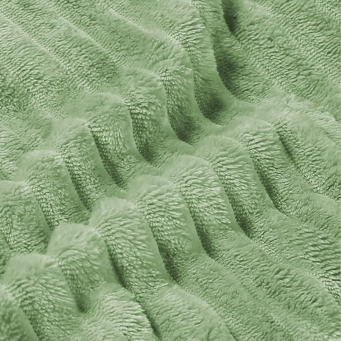 BEDELITE Fleece Blanket Twin Size – 3D Ribbed Jacquard Soft and Warm Decorative Fuzzy Blankets – Cozy, Fluffy, Plush Lightweight Throw Blankets for Couch, Bed, Sofa(Sage Green, 60x80 inches)