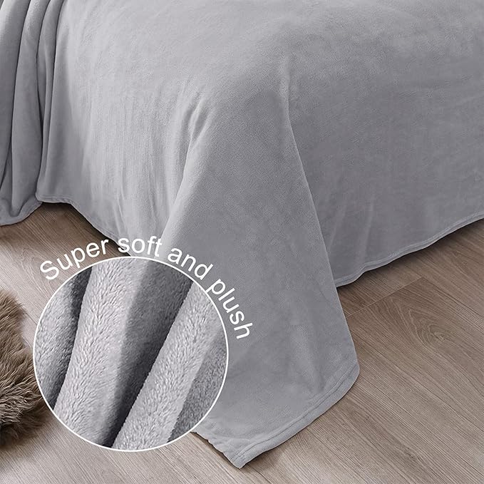 Exclusivo Mezcla Fleece Blanket King Size for Bed, Super Soft and Warm, All Season, Cozy, Plush, Lightweight, 90x104 Inches, Light Grey