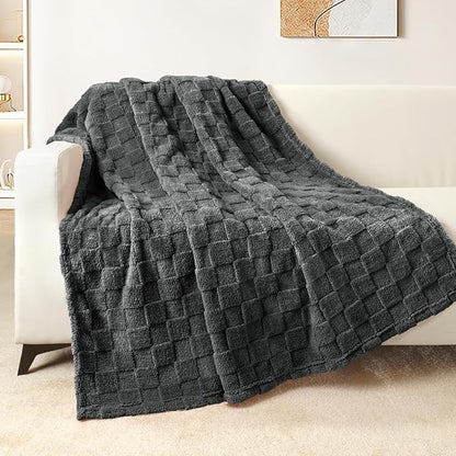 Exclusivo Mezcla Fleece Throw Blanket for Couch,Super Soft and Warm Lightweight Checkered Pattern Blankets for All Seasons, 50x60 Inches, Dark Grey