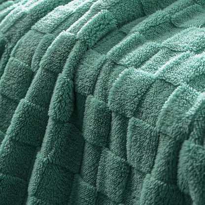 Exclusivo Mezcla King Size Flannel Fleece Blanket, Super Soft and Warm Lightweight Checkered Pattern Blankets for All Seasons, 90x104 Inches, Celadon
