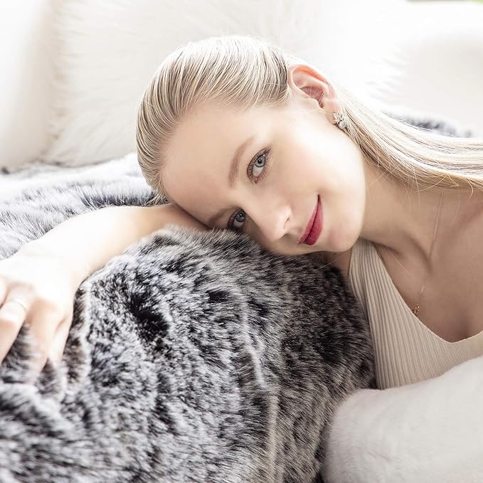 Ashler HOME DECO Soft Fox Faux Fur Chair Couch Cover Area Rug for Bedroom Floor Sofa Living Room Black White Rectangle 2 x 3 Feet