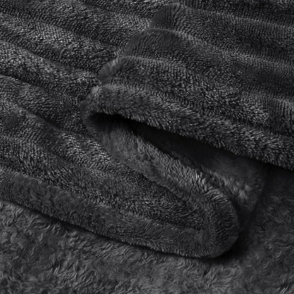 BEDELITE Fleece Blanket Queen Size – 3D Ribbed Jacquard Soft and Warm Decorative Fuzzy Blankets – Cozy, Fluffy, Plush Lightweight Throw Blankets for Couch, Bed, Sofa(Black, 90x90 inches)