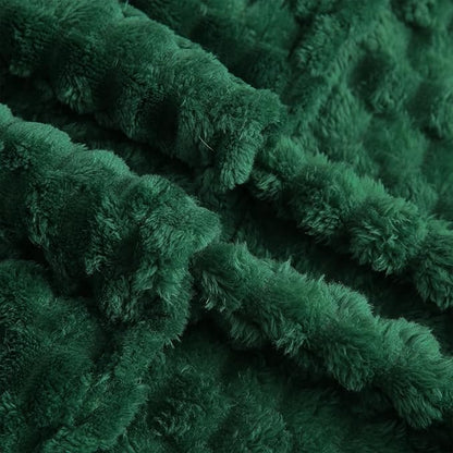 Puncuntex Dark Green Throw Blanket 90"×90" inches Fuzzy 3D Jacquard Decorative Flannel Fleece Super Soft Plush Cozy Blanket for Couch Sofa Chair Lightweight