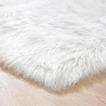 Goolela White Fluffy Fur Rug 4x6 Faux Sheepskin Fuzzy Shag White Rug for Bedroom Living Room Plush Washable Area Rug Rectangle