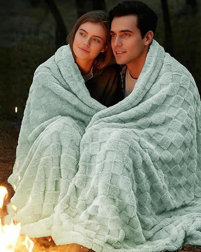 Utopia Bedding Sage Green Checkered Fleece Throw Blanket for Couch or Bed, Soft Plush Cozy Blanket for Women and Men, Ultra Comfy Travel-Friendly Bed Throws for Relaxation, 50x60 Inches
