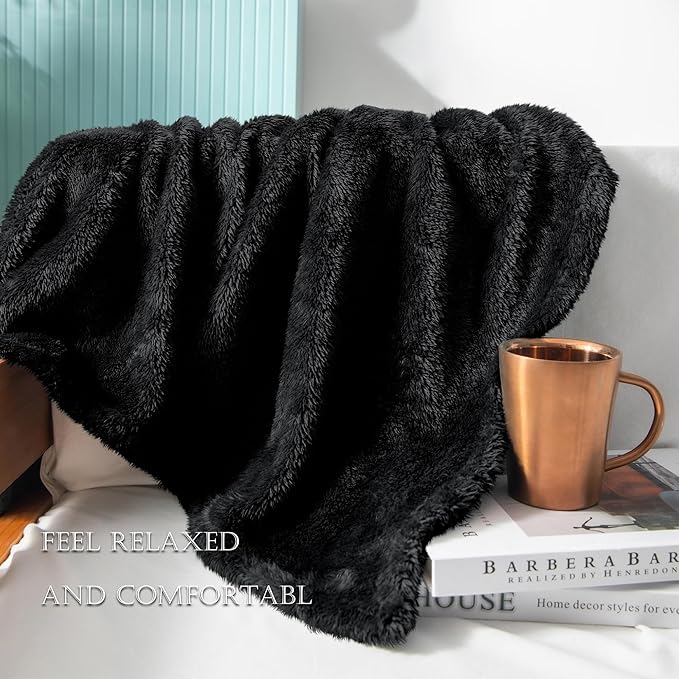 Exclusivo Mezcla Plush Fuzzy Fleece Bed Blanket Twin Size, Super Soft, Fluffy and Warm Blankets for Couch, Bed, All Season (Black, 90x66 inches)
