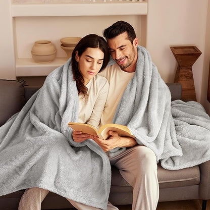 Exclusivo Mezcla Plush Fuzzy Fleece Throw Blanket Extra Large, Super Soft, Fluffy and Warm Blankets for Couch, Bed, All Season (Light Grey, 50x70 inches)
