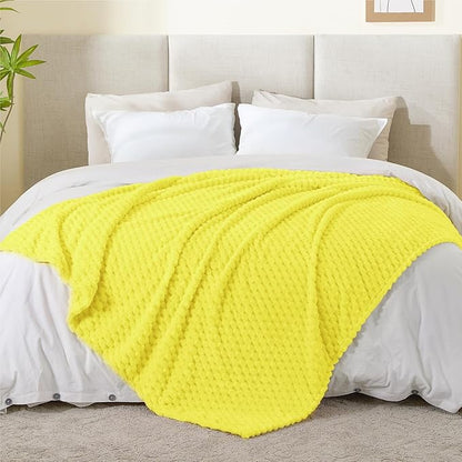 BEDELITE Fleece Throw Blanket for Couch & Bed - 3D Jacquard Decorative Amber Yellow Blanket, Super Soft and Cozy Warm Fuzzy Blanket All Seasons Suitable, 50x60Inches