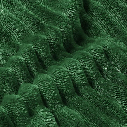 BEDELITE Fleece Blanket Twin Size – 3D Ribbed Jacquard Soft and Warm Decorative Fuzzy Blankets – Cozy, Fluffy, Plush Lightweight Throw Blankets for Couch, Bed, Sofa(Green, 60x80 inches)