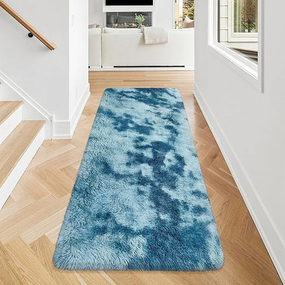Super Soft Fluffy Living Room Area Rug 2x5 ft Tie-Dyed Light Blue Shaggy Furry Carpet Washable Non-Slip Floor Rugs Bedroom Bedside Nursery Rug Fuzzy Girls Boy Dorm Home Decor Aesthetic