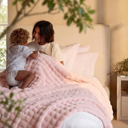 Bedsure 3D Fleece Bubble Blanket - GentleSoft Pink King Blanket for Bed Sofa Girls Room Decor - Luxury Soft Cozy Spring Gifts for Kids Girls, Lightweight, Crystal Pink, 108"×90"
