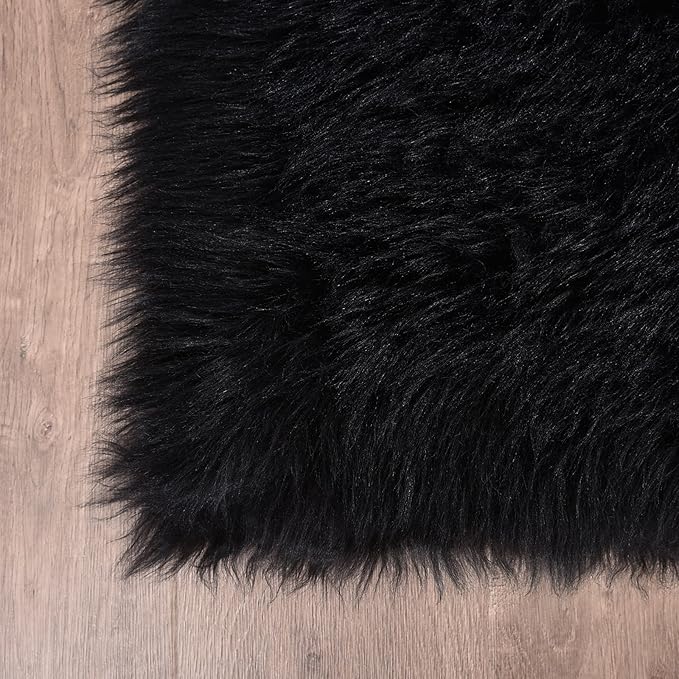 Goolela Black Round Rug 4ft Circle Fluffy Fuzzy Furry Rug for Bedroom Living Room Dorm Faux Sheepskin Fur Shaggy