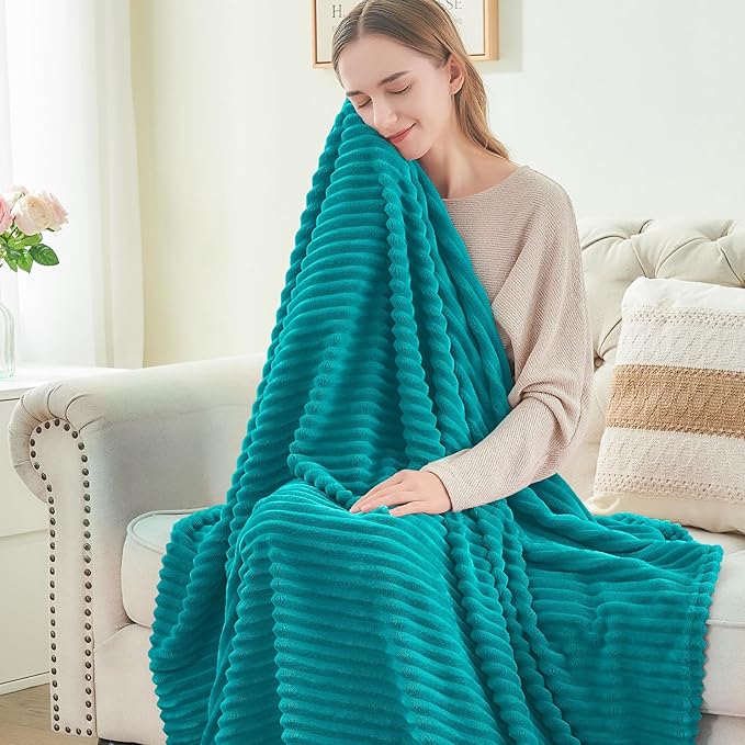 BEDELITE Fleece Blanket King Size – 3D Ribbed Jacquard Soft and Warm Decorative Fuzzy Blankets – Cozy, Fluffy, Plush Lightweight Throw Blankets for Couch, Bed, Sofa(Blue, 108x90 inches)
