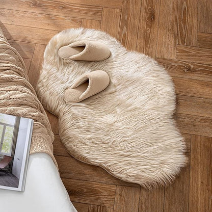 MIULEE Fluffy Rug Soft Shaggy Faux Fur Area Rug Luxury Plush Cloud Shape Carpet for Bedroom Living Room Sofa Chair 2 x 3 Feet, Beige