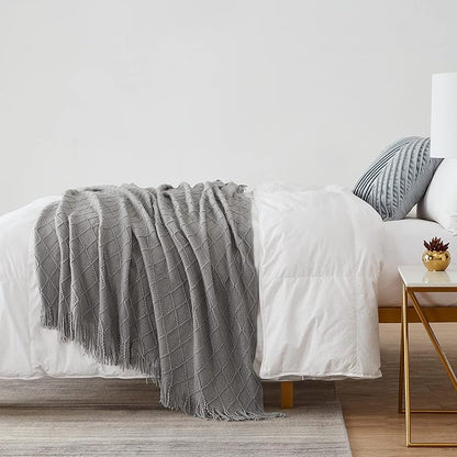 BOURINA Light Grey Throw Blanket 50 x90 Inches Throw Textured Solid Soft Sofa Throw Bed Runner Couch Cover Knitted Decorative Blanket Bed Runner