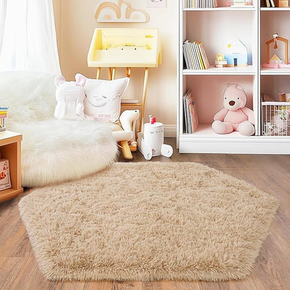4x4.6 Feet Beige Hexagon Rugs for Princess Tent, Ultra Soft Fluffy Hexagon Area Rug for Bedroom, Cute Shag Rugs for Girls Room, Fuzzy Plush Carpet for Kids Room Tent Castle Home Decor