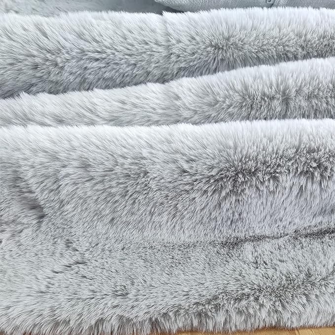 Ghouse Ultra Soft Faux Rabbit Fur Rug 3x5, Machine Washable Area Rugs for Bedroom Fluffy Rugs for Living Room, No-Shedding Carpet Sheepskin Rug Grey