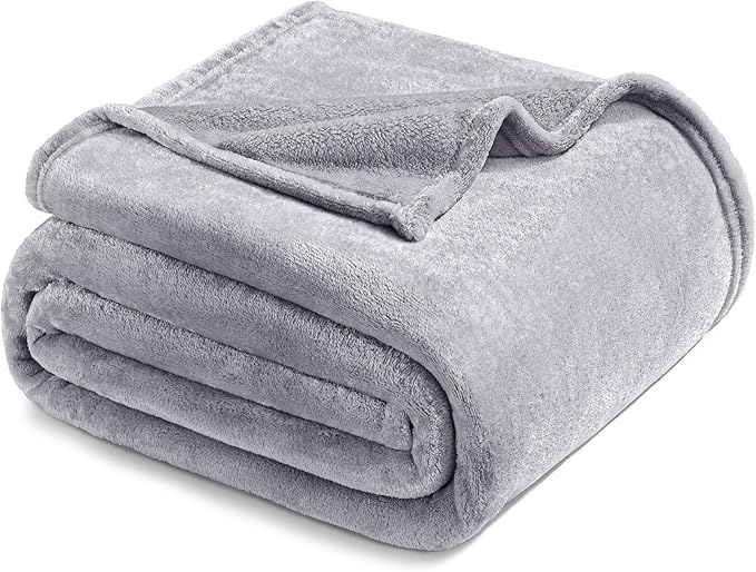 Exclusivo Mezcla Fleece Throw XL Blanket for Couch, Sofa, Super Soft and Warm Light Grey Blankets, All Season, Cozy, Plush, Lightweight, 50x70 Inches