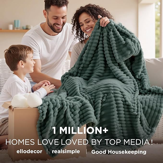 Bedsure GentleSoft Mallard Green California King Size Blanket for Couch - Cozy Soft Blankets for Women, Cute Small Fleece Throws for Girls, Birthday Gifts for Women, 102x96 Inches