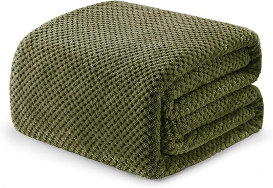 Exclusivo Mezcla Fleece Bed Blanket Twin Size, Super Soft and Warm Blankets for Couch, Sofa and Bed Waffle Textured, Cozy, Fuzzy and Lightweight (Olive Green, 60x80 Inches)