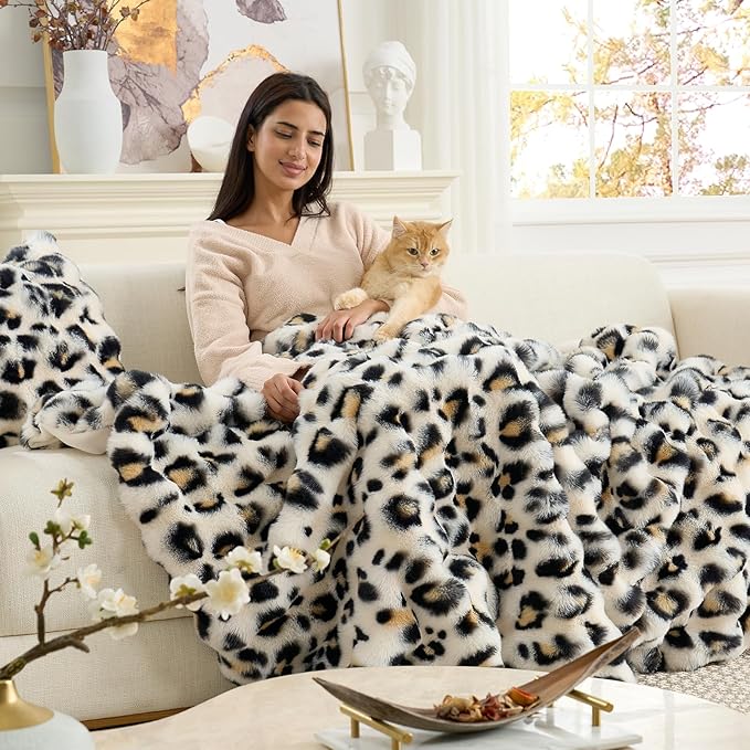Cozy Bliss Leopard Print Faux Fur Throw Blanket for Couch, Fuzzy Soft Plush Thick Bubble Cheetah Blanket for Sofa Bedroom Living Room, 50x60 Inches