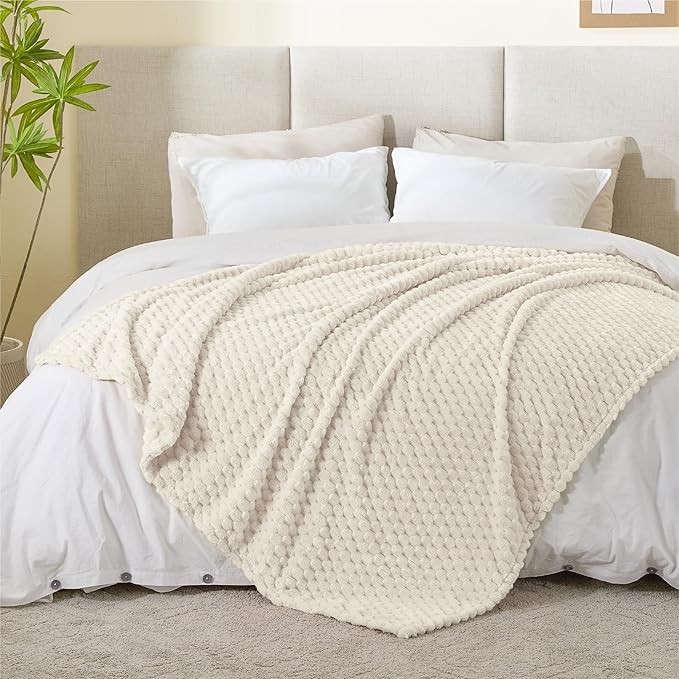 BEDELITE Fleece Blanket Twin for Bed Couch, 3D Jacquard Decorative Cream Throw, Soft Cozy Warm Plush Fuzzy, 60x80Inches