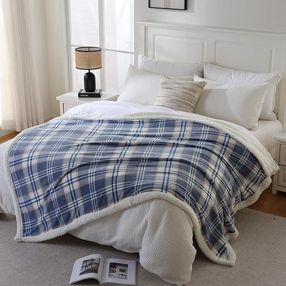 PU MEI Sherpa Blanket Queen Plaid Thick Bed Blanket, 80”*90” Super Soft Flannel Fuzzy Fleece Reversible Velvet Plush Warm Blanket for Couch (Blue White Check)