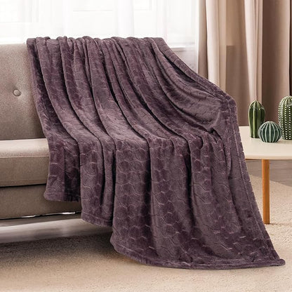 TOONOW Fleece Bed Blanket King Size 90x108 inches , Super Soft Fluffy Fuzzy Plush Blanket Geometric Pattern Cozy Microfiber Flannel Blankets for Couch, Bed, Sofa, Purple
