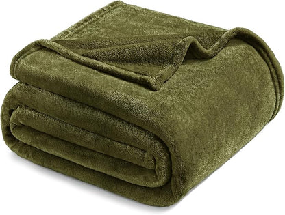 Exclusivo Mezcla Fleece Blankets Queen Size for Bed, Super Soft and Warm, All Season, Cozy, Plush, Lightweight, 90x90 Inches, Olive Green
