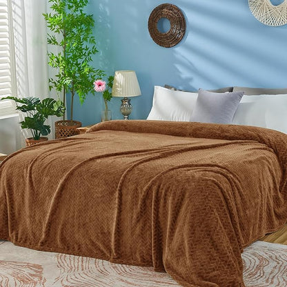 inhand Chocolate Brown Fleece Throw Blanket for Couch, Super Soft Flannel Blanket, Lightweight Fuzzy Blankets Sofa Bed Office, Washable Cozy Plush Fleece Blankets&Throw for All Season(50x60 Inches)