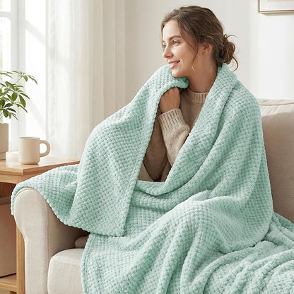 Exclusivo Mezcla Fleece Throw Blanket Extra Large, Super Soft and Warm Blankets for Couch, Sofa and Bed Waffle Textured, Cozy, Fuzzy and Lightweight (Mint Green, 50x70 Inches)