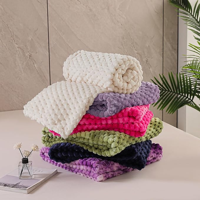 Exclusivo Mezcla Fleece Queen Blanket for Bed, Extra Large Fuzzy Camel Bed Blankets, Soft Cozy Plush Sofa Throws for All Seasons, 90x90 Inches