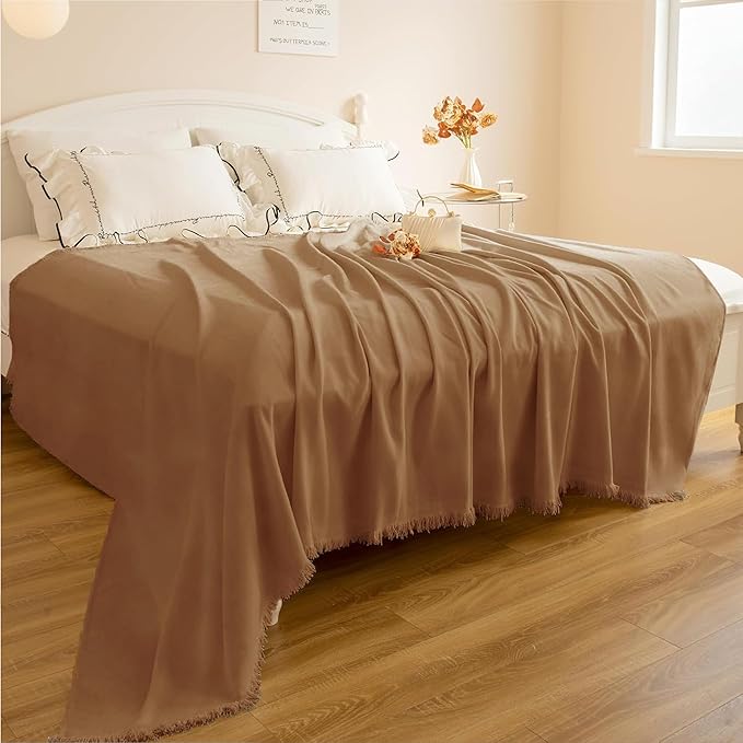 Couch Cover for Dogs, Boho Sofa Covers for 3 Cushion Couch, Chenille Sofa Slipcover for Pets Washable, L-Shape Sectional Couch Cover Soft Throw Blankets with Tassels(91x150,Khaki)