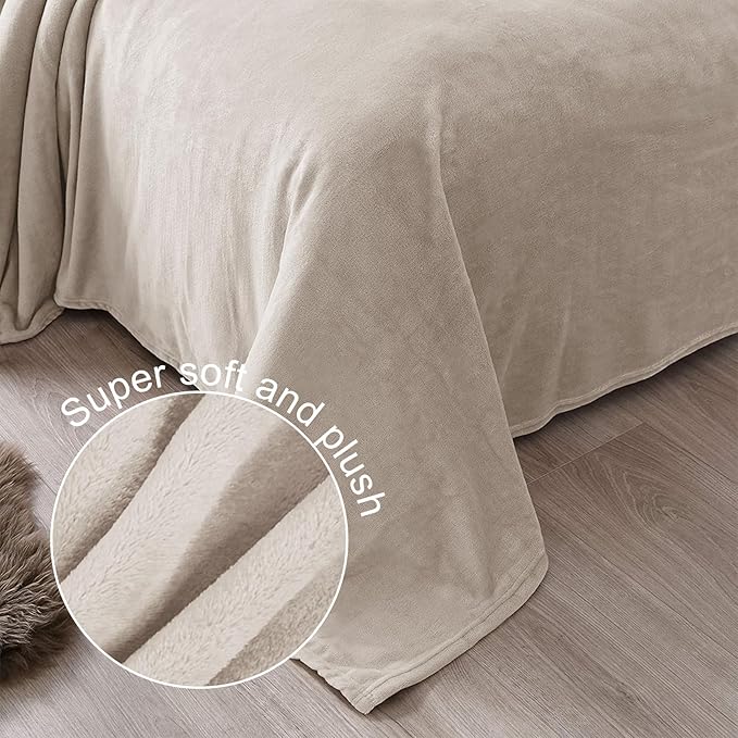 Exclusivo Mezcla Fleece Blanket King Size for Bed, Super Soft and Warm, All Season, Cozy, Plush, Lightweight, 90x104 Inches, Camel