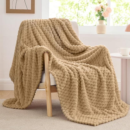 BEDELITE Fleece Blanket Twin for Bed Couch, 3D Jacquard Decorative Camel Throw Blanket, Soft and Cozy Warm Plush Fuzzy Blanket All Seasons Suitable, 60x80Inches