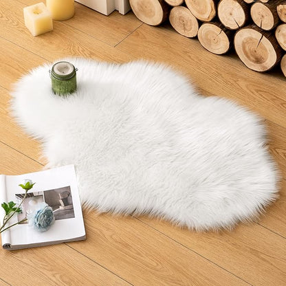 MIULEE Fluffy Rug Soft Shaggy Faux Fur Area Rug Luxury Plush Cloud Shape Carpet for Christmas Decor Bedroom Living Room Sofa Chair 2 x 3 Feet, White